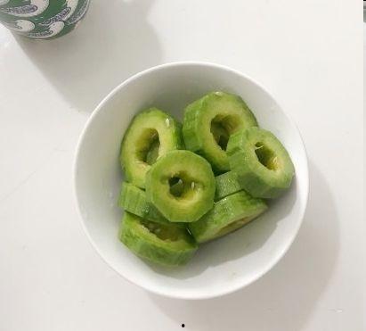 晚餐吃羊角蜜瓜