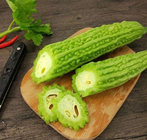 荥经梓潼宫吃瓜,探寻古蜀文化，品味夏日清凉瓜果盛宴